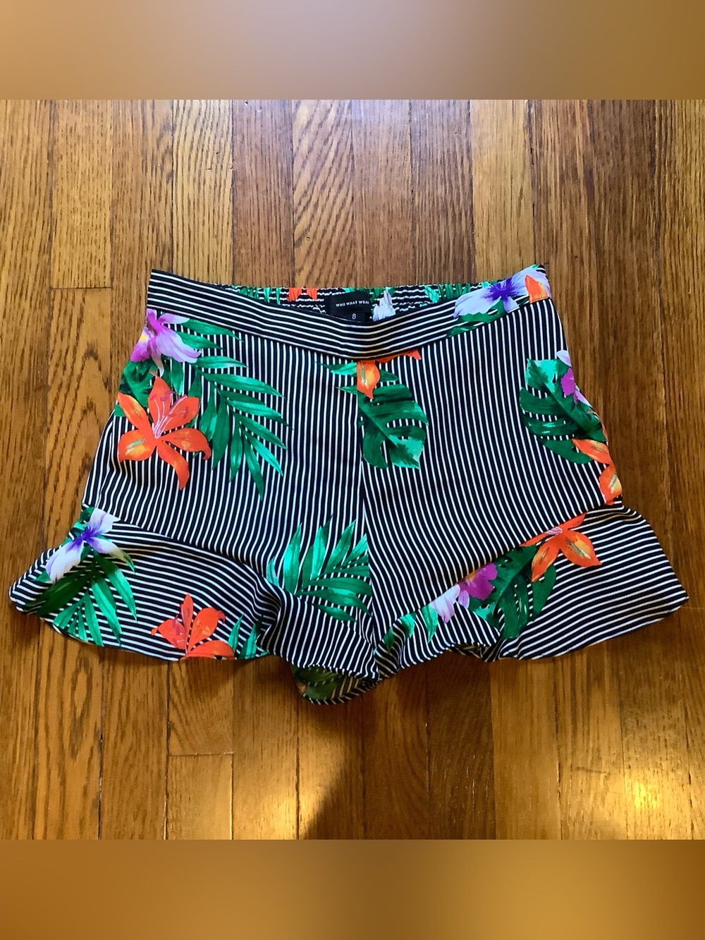 Who What Wear Black & White Striped High-Waist Floral Ruffle Shorts size 8
